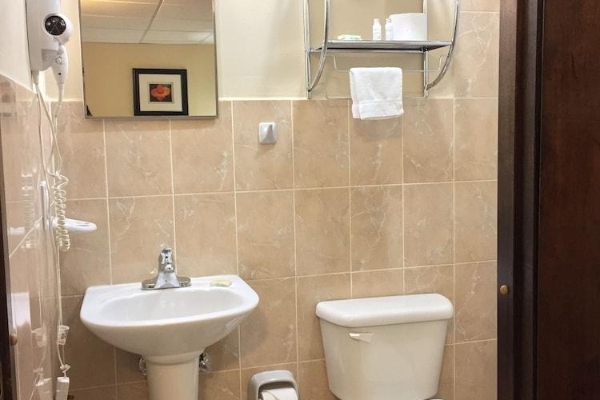S.J. Suites Hotel (San Juan)